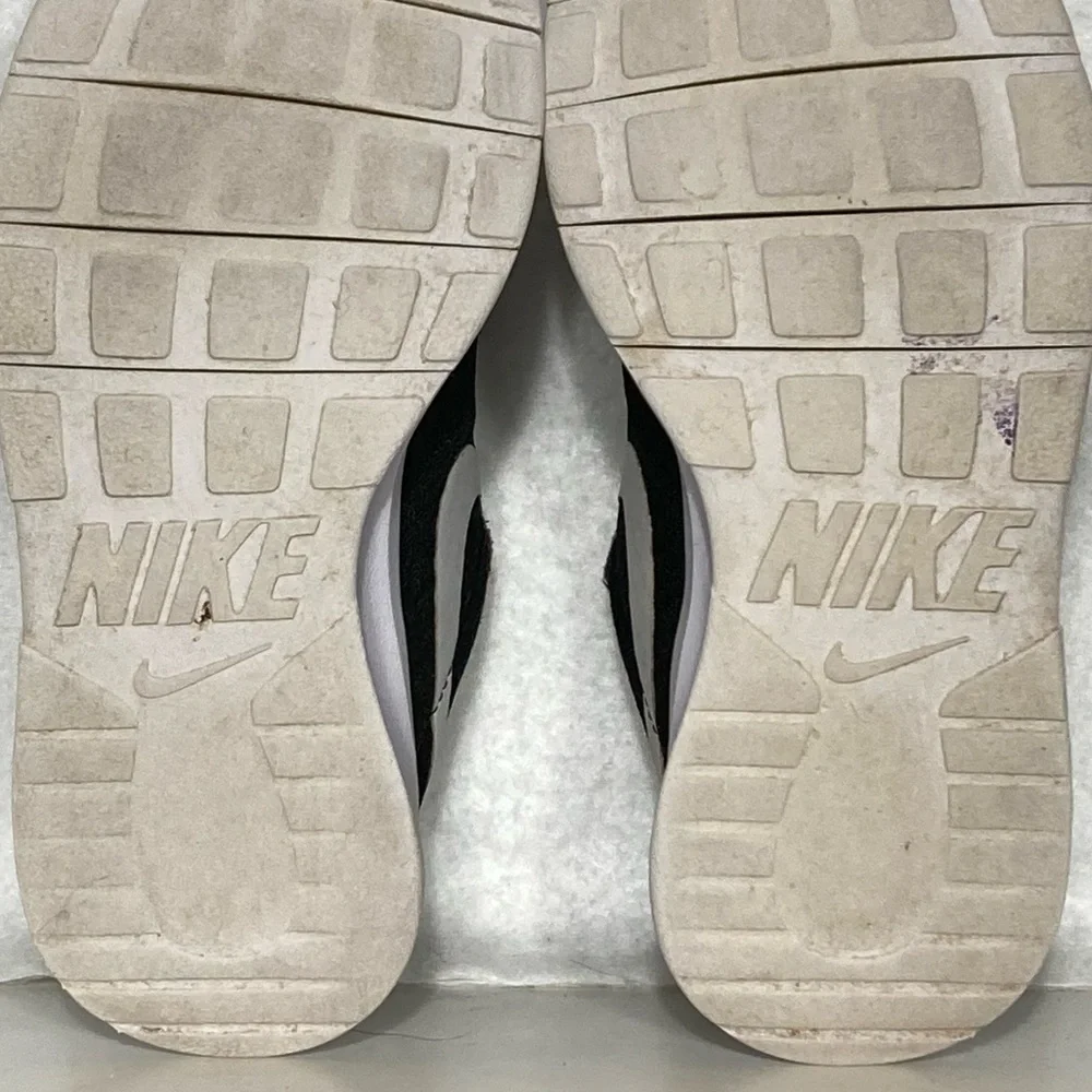 Nike Kids Black/White Tanjun Running Athletic Sneakers Shoes Size 3Y